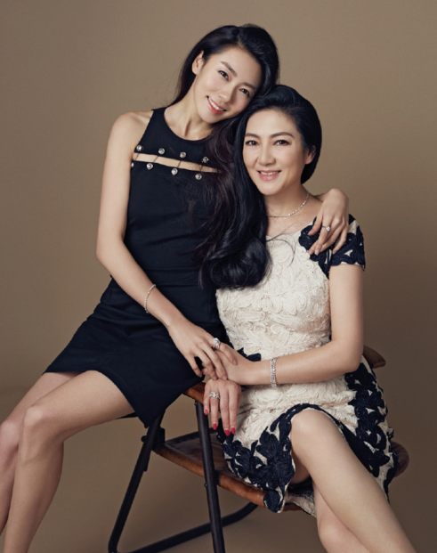 郑恺在微博送上送去生日祝福女友妈妈 程晓玥妈妈是谁个人资料家庭背景曝光