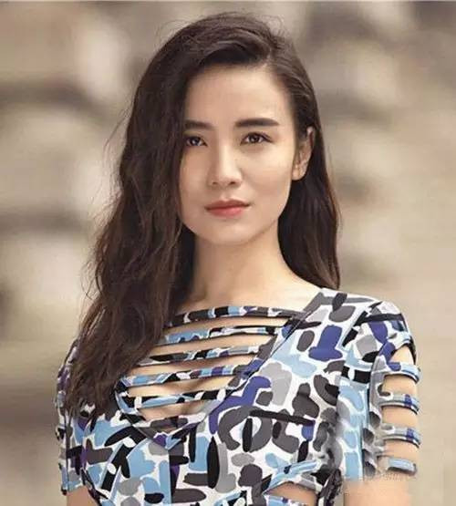 这个发型为什么这么火?因为谁剪谁好看