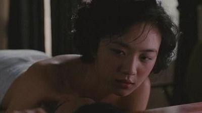 她全裸与梁朝伟拍床戏,惹来广电封杀!