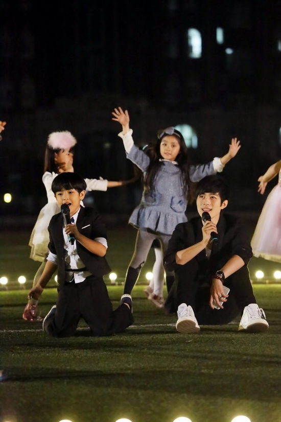 不再见钢琴曲 t010827d0e0e231a24a.jpg?size=550x825