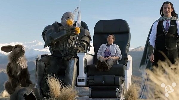 知识渊博,见识广泛,阅历丰,外表稚嫩,内心成熟,