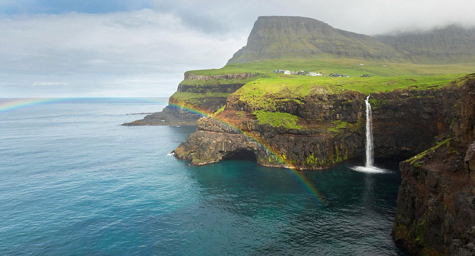 北大西洋法罗群岛(faroe islands)上与世隔绝的美丽村庄加萨达鲁