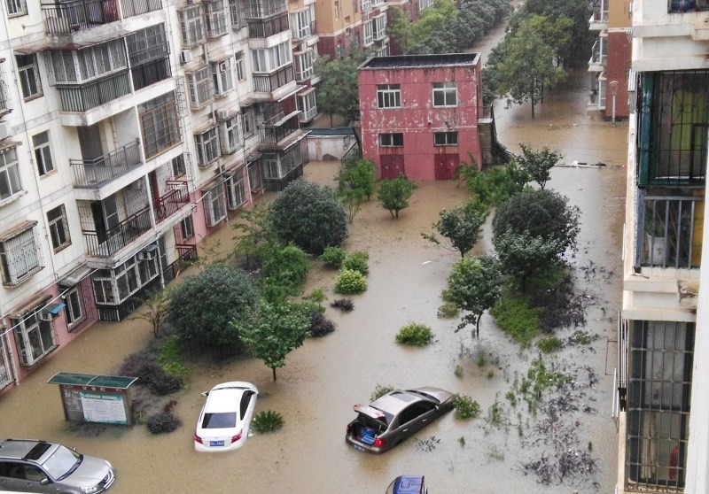 尤其是一些南方城市,当这次连续暴雨来临之时,城市内涝等问题再次摆在