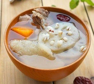 2,淮山芡实排骨汤