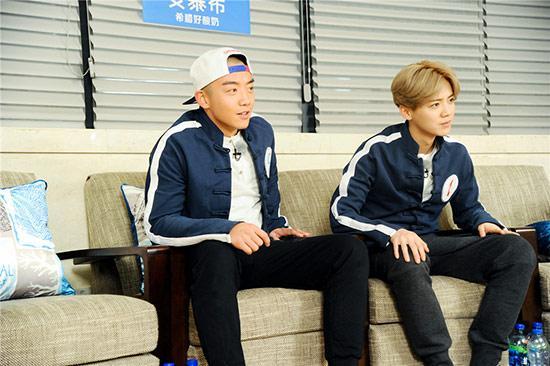 祖蓝成"蓝常输" 郑恺鹿晗"联手"ko黑人